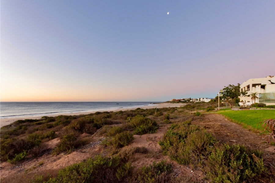4 Bedroom Property for Sale in Britannia Bay Western Cape